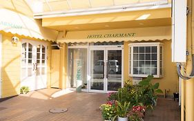 Hotel Charmant